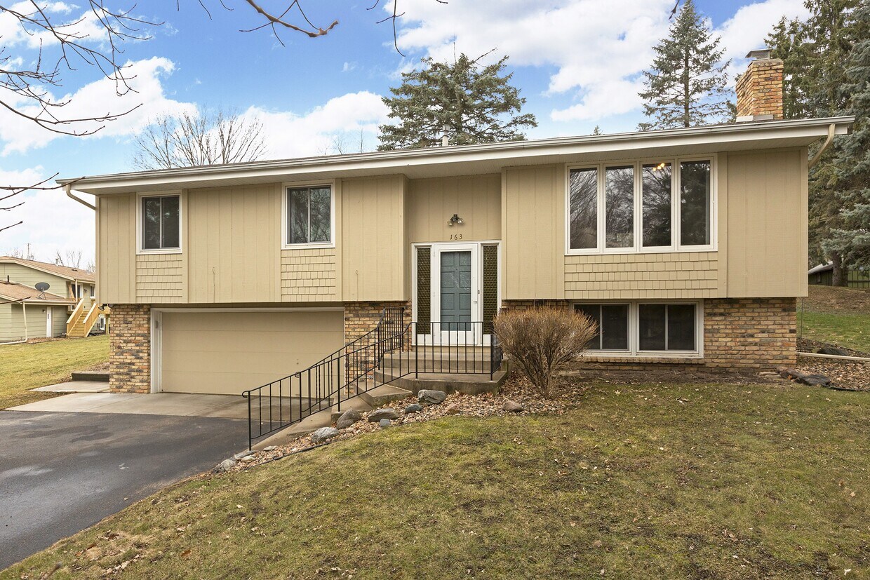 163 Upper Lea Ln, Long Lake, MN 55356 House Rental in Long Lake, MN