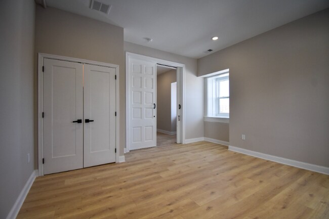 Foto del edificio - 1030 N 48th St