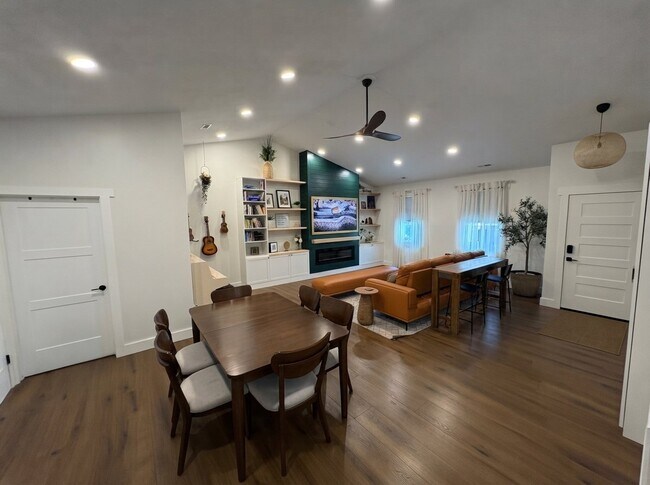 Foto del edificio - 692 W 1500 S