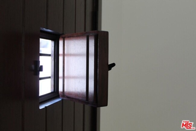 Foto del edificio - 5019 W Maplewood Ave