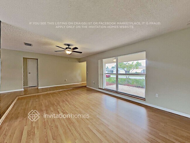 Foto del edificio - 1195 NW 92nd Ave