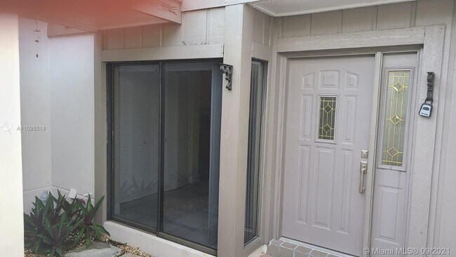 Building Photo - 10027 NW 52nd Terrace
