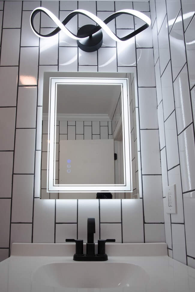 Foto del edificio - 106 Woodhouse Ln