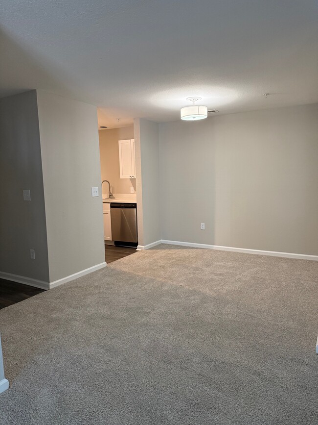 Photo - 37 Hamiltons Harbor Dr Townhome