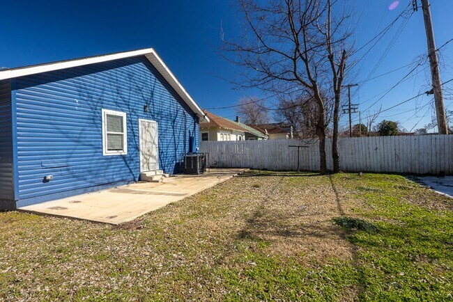 Foto del edificio - Midtown Charm!  Updated 3BR/2BA house