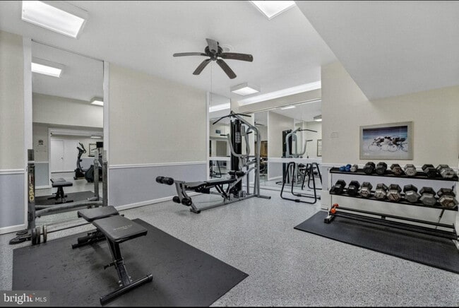 Building Photo - 5340 Holmes Run Pky