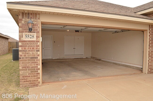 Building Photo - 3 br, 2 bath House - 5528 111th St