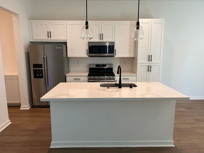 Building Photo - 4458 S GRANT PASEO ONTARIO 91762 (3 BED / ...