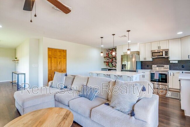 Building Photo - 52 Alahele Pl