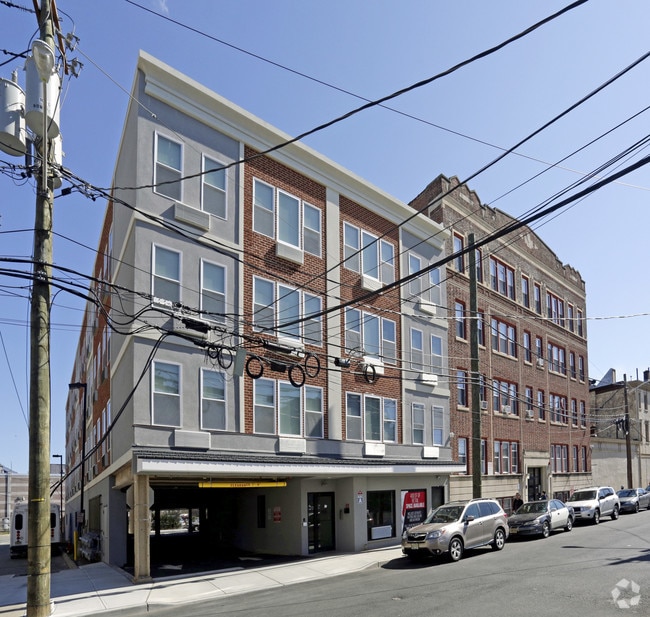 Building Photo - 20 Canfield St