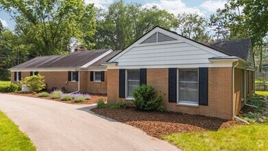 Building Photo - 3673 Pheasant Dr