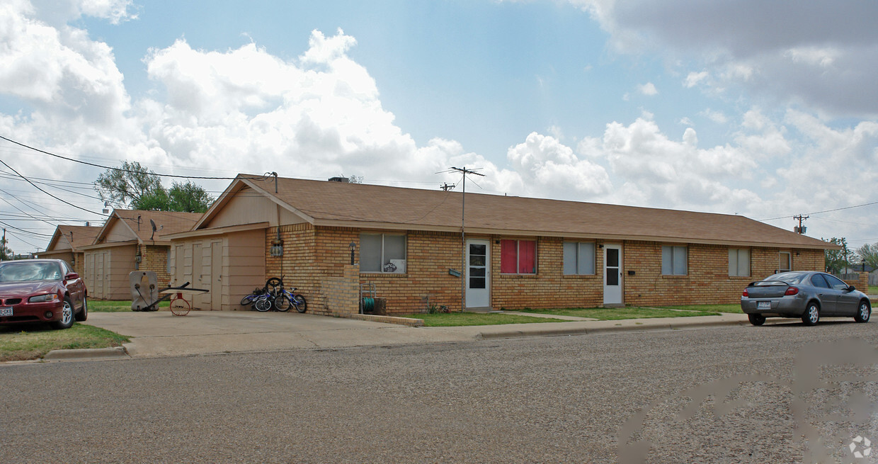 Building Photo - 408 15th St