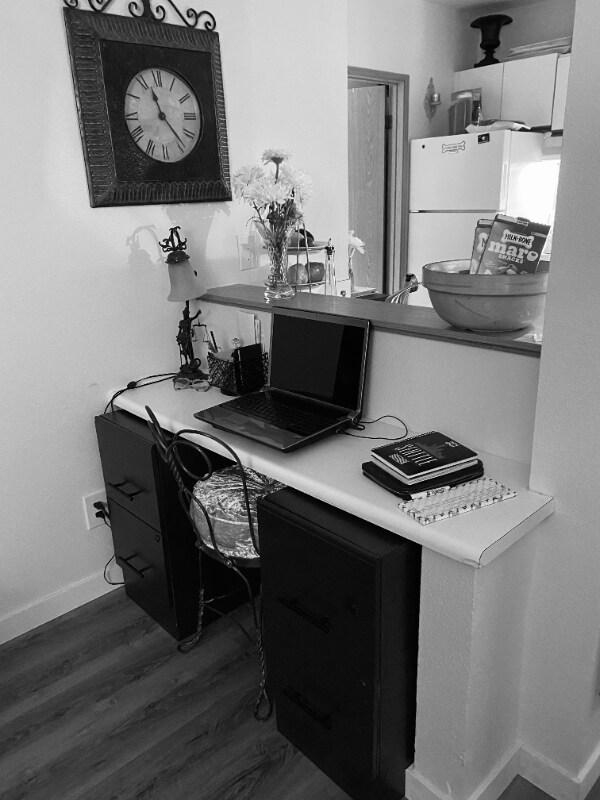 Building Photo - 334 Wells Ave S