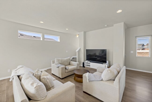 Building Photo - 7430 Alatna Pl