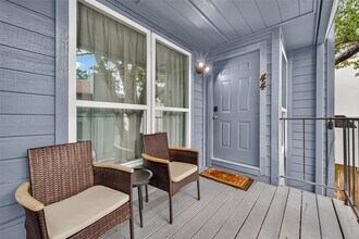 Building Photo - 10001 Westpark Dr