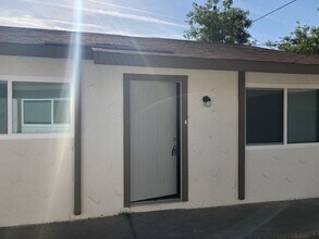Building Photo - 1100 N Mooney Blvd