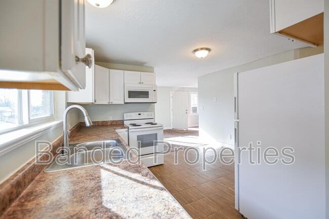 Photo - 2965 S 500 E House