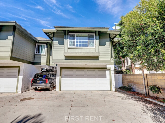 Photo - 2231 Pacific Ave Townhome