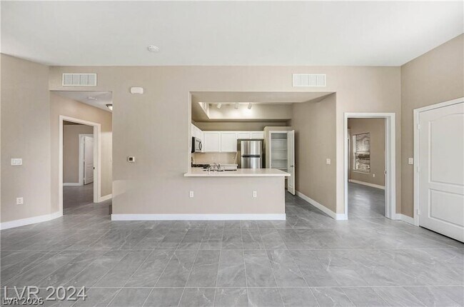 Foto del edificio - 2305 W Horizon Ridge Pkwy