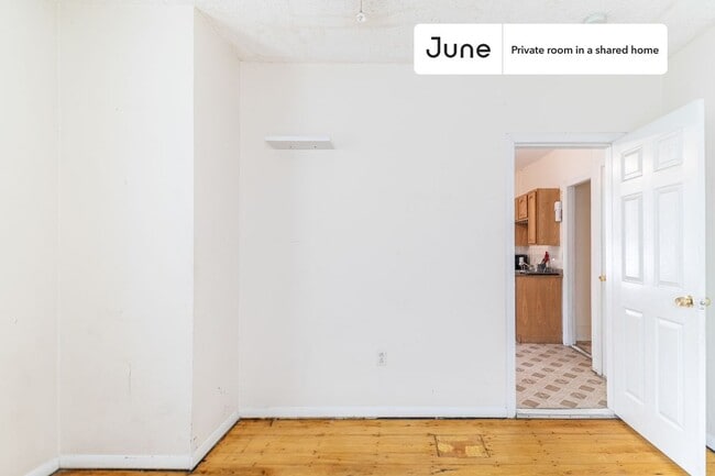 Building Photo - Room in Shared 2 bed/1 bath home