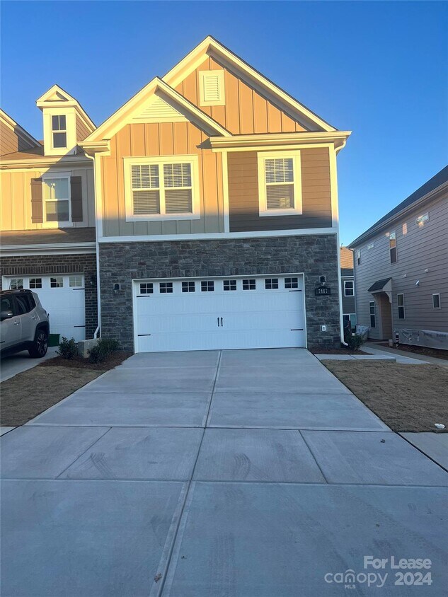 Foto principal - 7117 Bentz St