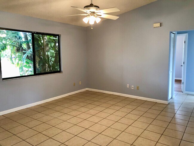 Foto del edificio - 1335 Amberg Ave NW