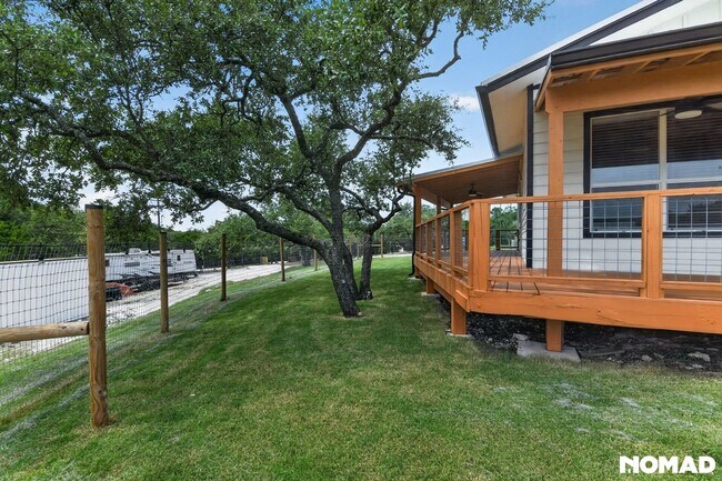 Foto del edificio - 1130 Circle Acres