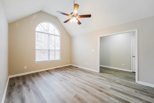 Foto del edificio - 15826 Lawyers Rd