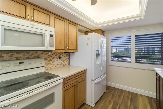 Building Photo - 8400 Estero Blvd