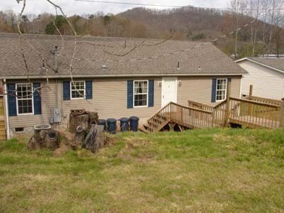 Foto del edificio - Extra Clean 3 Bedroom 2 Bath Modular Home with Central Heat & AC near Lowes in Sylva $1800 a mont...