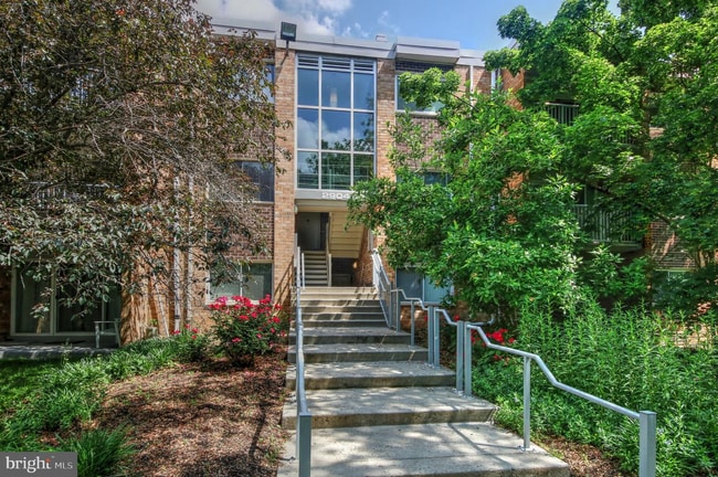 Building Photo - 2904 Kings Chapel Rd