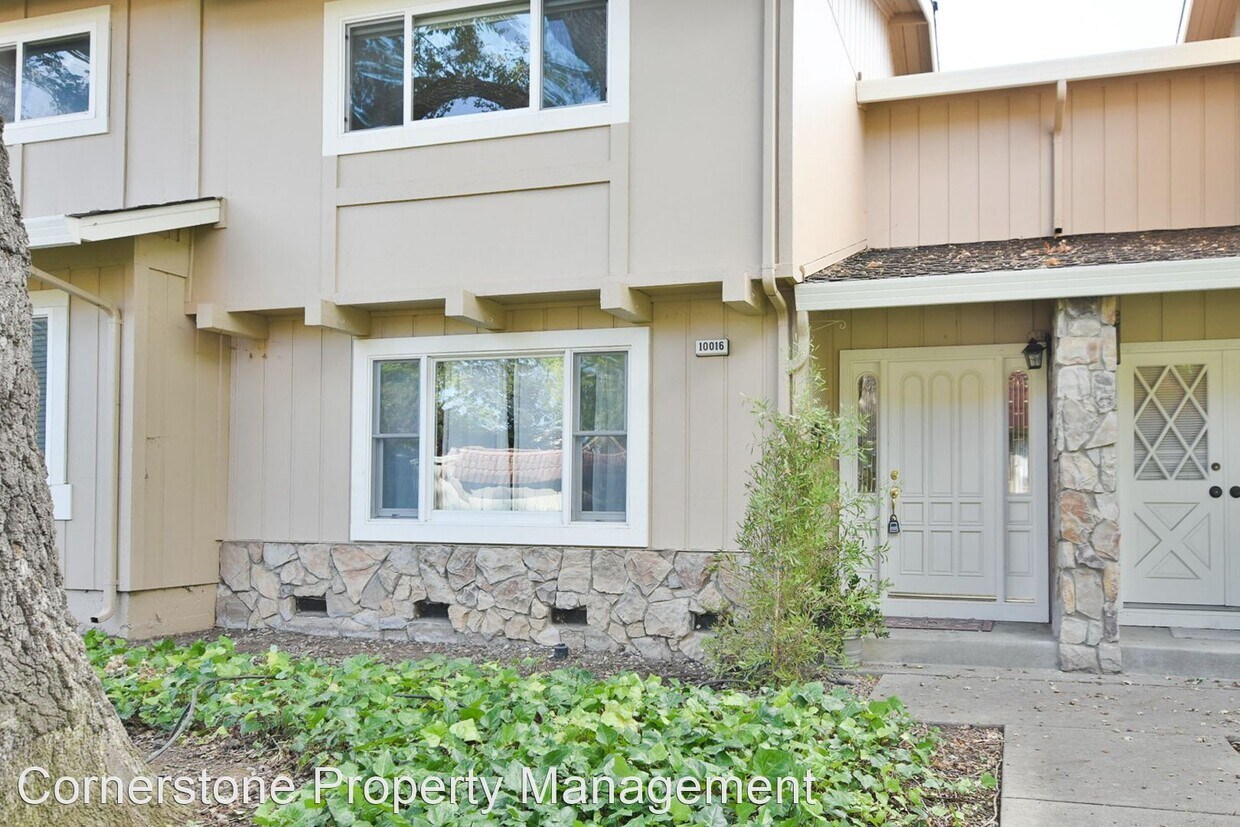 3 br, 2.5 bath House 10016 Spanish Oak Ct House Rental in Cupertino