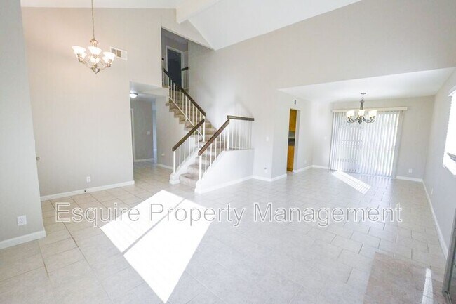 Building Photo - 1170 Novato Dr