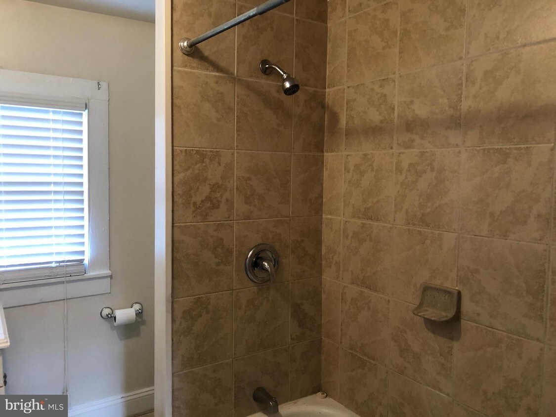Foto principal - 1360 Warrenton Rd