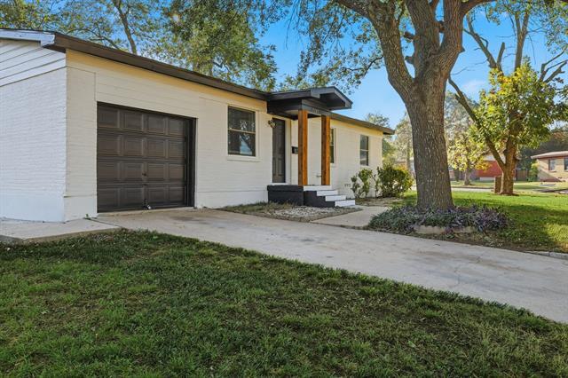 Foto del edificio - 5345 Hensley Dr