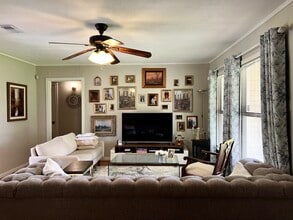 Building Photo - 7357 Brace St