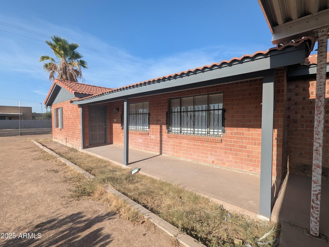 Foto principal - 1128 N Coolidge Ave