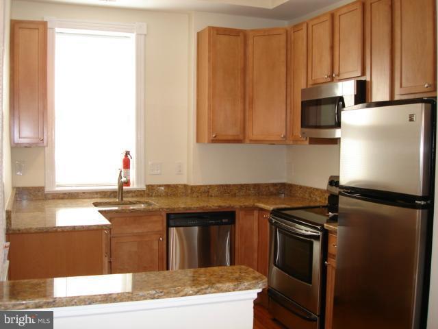 Foto del edificio - 1628 Corcoran St NW