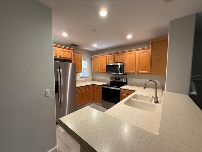 Building Photo - 7350 Black Walnut Way