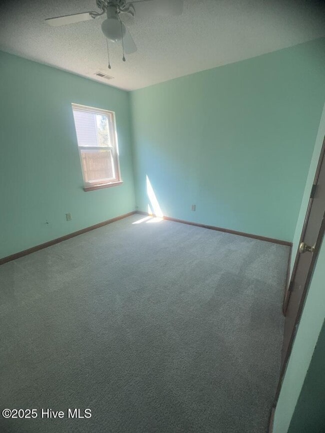 Building Photo - 106B Pete Jones Dr