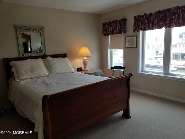 Building Photo - 1877 Compass Ct