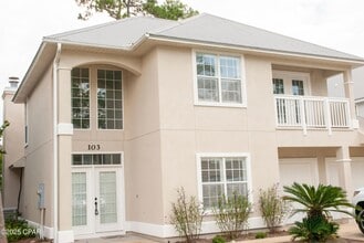 Building Photo - 7009 N Lagoon Dr