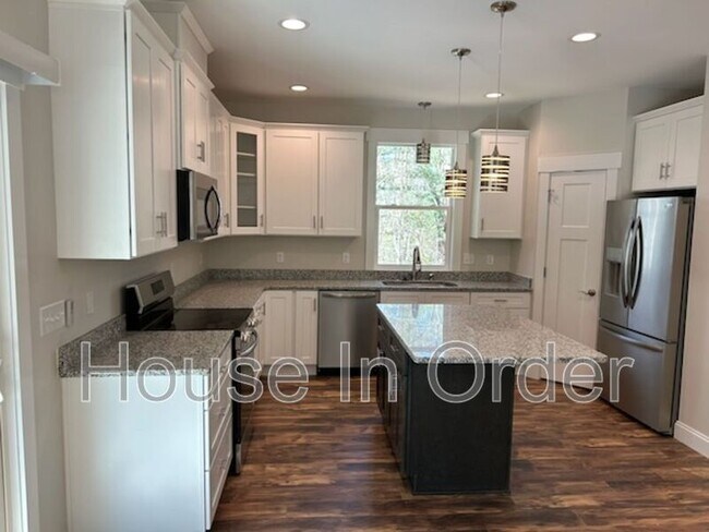 Foto del edificio - 203 Fletcher View Dr