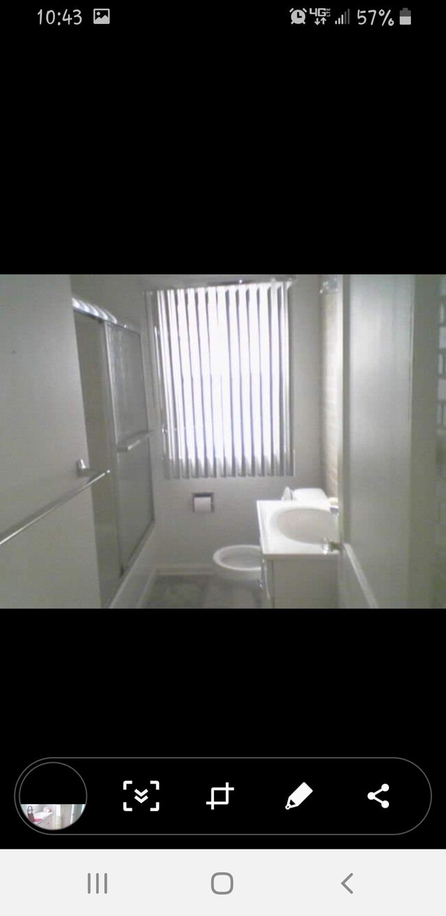 Foto del edificio - 18274 Fielding St