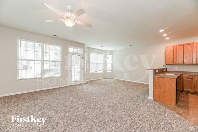 Building Photo - 8903 Cat Tail Pond Rd