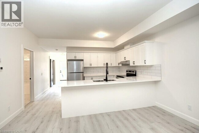 Building Photo - 59 Reeve St