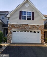 Building Photo - 203 Brinley Dr
