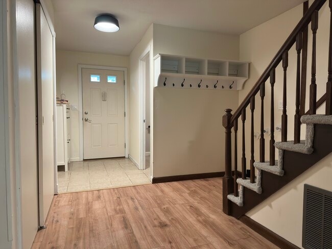Entrance - 143 Brittany Farms Rd