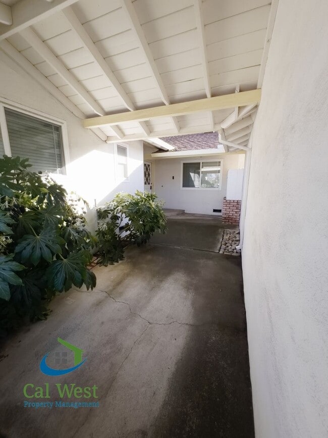 Foto del edificio - $4,795 - Beautiful 4 beds/2 Baths Home near Los Gatos Border