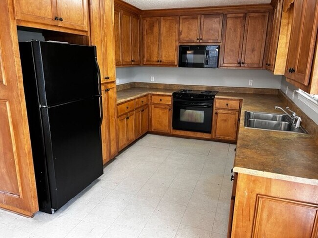 Building Photo - Beautiful 3Bedroom/2Bath Home for Rent!!